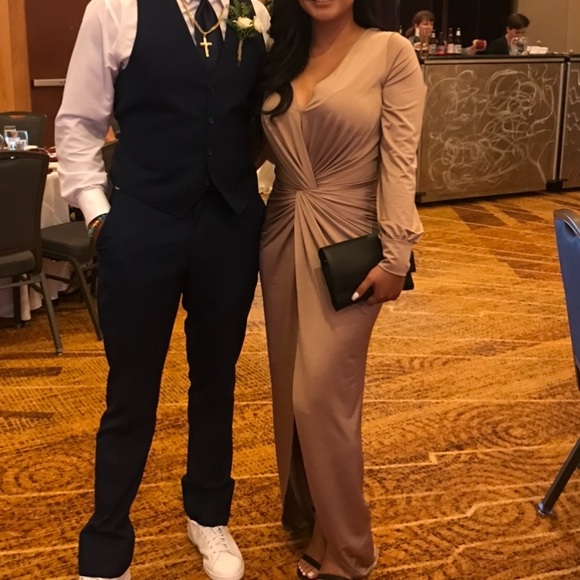 Deep v neck long sleeve maxi dress - Picture 2 of 2